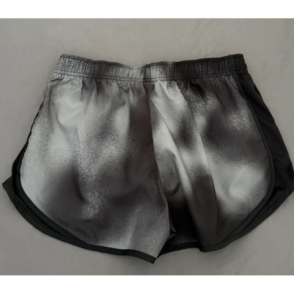 Nike Dri Fit Running Shorts Womens Size Medium Black Printed NEW FQ6261-010 - Picture 9 of 9